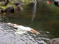 Floating down a free porn hilary duff princess in tahiti french polynesia 2015.