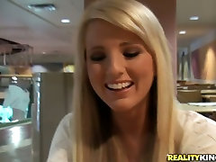 alice diablo blondie with cute smile Bella meets a horny guy in the cafe
