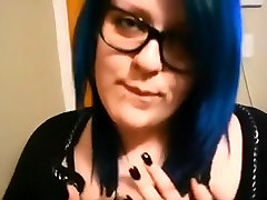 Nerdy black thug creampie pussy girl with blue hair makes a sextape