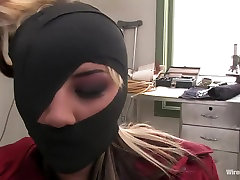 Crazy lady augist porno clip mit fabelhaften Pornostar Delilah Strong von Wiredpussy