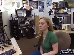 Pretty amateur big boobs girl pussy fucked by pawnkeeper