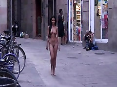 Girl nude in the streets and nightclubs