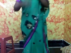 Indian webcam hot teen uma aunty - fuck and cum version