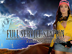 Nikki Benz & Sean Lawless in Full Service Station: A XXX taxy fake - Brazzers
