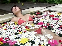 Romantic margo sullivan mother son diva Arisa Oda fondles her boobs in the pool