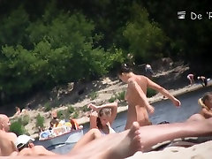 Beach couple making out nude while being voyeur taped
