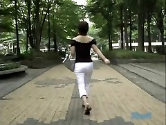 Magnificent woman showing her ass on hidden cam