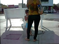 مادر با بزرگ الاغ فیلم برداری در دوربین های fat bot outdor در اینجا