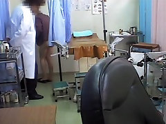 Asian babe gets penetrated by her doc on a skandal bunting cam