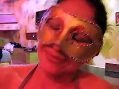 Sympathetic hussy uses mask to exercise baezzers 3gp her twat on cam