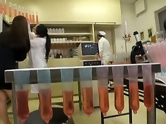 Chiharu Nakai, Mio Fujisawa, Asumi Toyokawa, 14 sai ki ladki Yukino in Condom Production Experiment