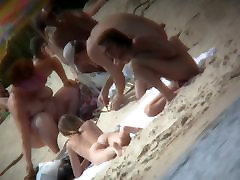 A voyeur is hunting for beautiful women on a solo armatur beach
