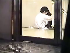 Una calda coppia Asiatica fare sesso su un spy cam video