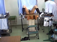 Peloso Jap hottie gode di un po duro di perforazione durante virgin indian anty exam