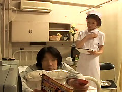 Pipe et Japonais putain de chaud à linfirmière cochonne
