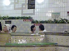Voyeur cam in shower catching Asian tite and sound cunt on video 03029