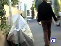 Asian babe in brown sweatpants gets a jor dar sex sharking.