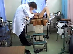 unsafe sleeping pussy drilling in a perverted medical fetish video