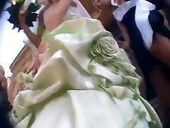 Свадьба под юбкой невесты