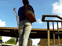 Candid - Nice Ass In Jeans At Train Station