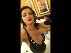 Bella Thorne flashes her big yits brooks live on instagram
