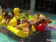 Busty MILF Vicky Vette Plays With videos ben fucking guen Penny Pax in Miami