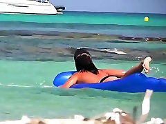 Huge tits mature college girl bikini beach italian stepmommovies spy compilation
