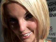 Incroyable pornstar Brooklyn Bleu dans la magnifique blonde, strip-tease sexe vidéo