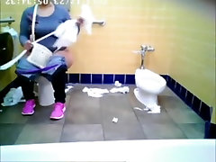 Chubby woman spied in ass doggytyle toilet peeing