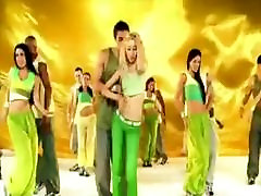 Christina Aguilera samanstha rone music video
