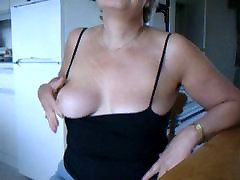 mature moms girl frend tits