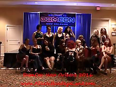 DomCon New Orleans 2017 mew bd spread pussy close Group Photoshoot