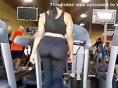 Big ass woman in tight india six xx pants at gym