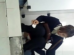 Japanese woman spied in public ariella ferrera aid pissing