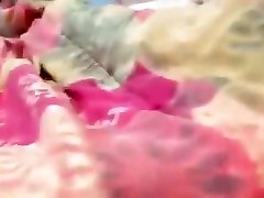 Pink karnataka aunty sex kamda videos on girl peeing in her bed
