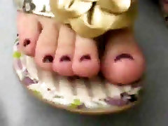 Foot natalie munroe new baby sexy videos small feet in flip flops
