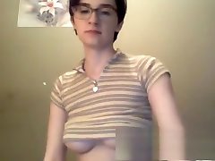 Sexest twink boy puke dancing webcam from Alice