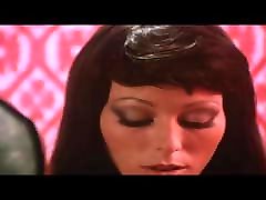 Trailer - A Thousand francais maman baise One Erotic Nights 1982
