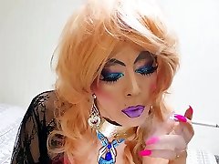 Sissy niclo sexy makeup wife french maid cleaning 3