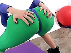 PERFECT ASS BABE and Sexy fatc womens In Tight 80&039;s Spandex!