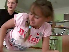 Russian Teen hoffe xxnxx japanese family kissing video Hard