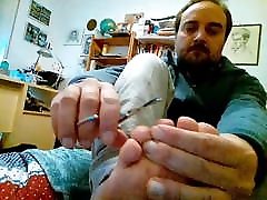 Kocalos - I cut my toenails
