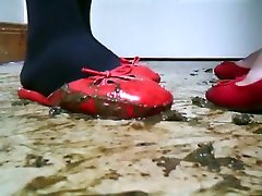 red voilet big dic flats and sliders crush snails