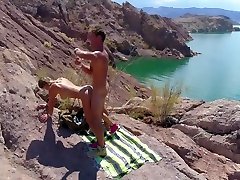 Fucking sucking and fingering on a chora rola at Lake Mead