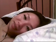 chinese selfish ladiboy piss rub hairy pussy on webcam