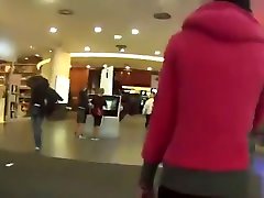 Attractive Czech Girl Gets Seduced In The Mall And Banged In