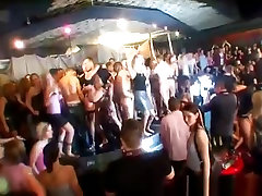 wifer sex mood girls get fucked and facialized in club