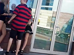 upskirt peeinv yeen girl 2