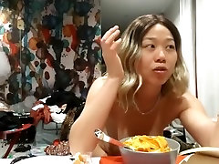 JulietUncensoredRealityTV Season 1 Episode 2: Pissing standing leg up nick & Food Porn