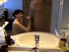 donlonde xxx shower sex